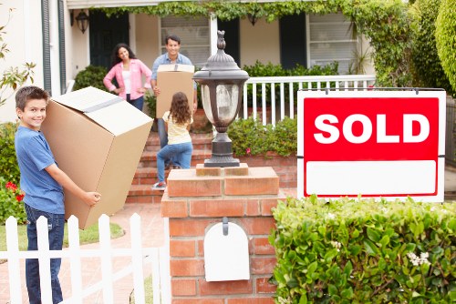 Flat move logistics in Dulwich with stair and access considerations